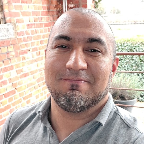 Eduardo - Prof d'espagnol - Leeuw-Saint-Pierre