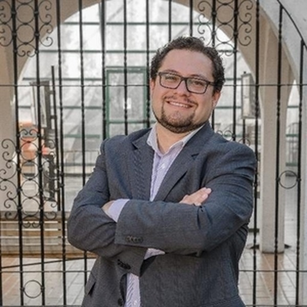 CARLOS - Profe de filosofía - Madrid