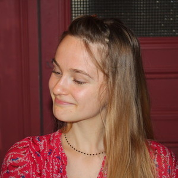 Léonie - Prof d'euphonium - Dijon