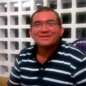 Luciano de Farias - Prof de auxílio nos trabalhos de casa - 