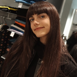 Emilie - Insegnante di ripetizioni - Padova