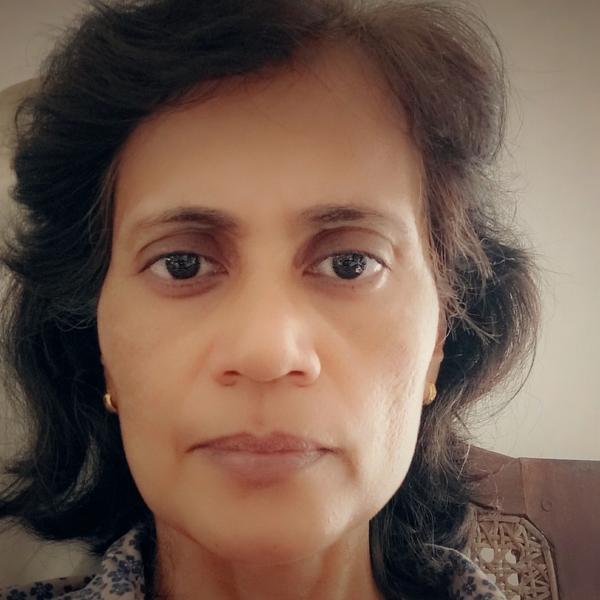 Surekha - Economics tutor - Edinburgh