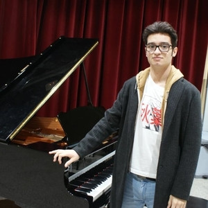 Nil - profesor de piano - Barcelona