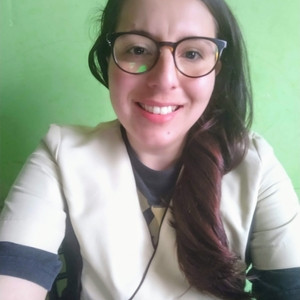 Nicole - Profesor de lenguaje y comunicación - 