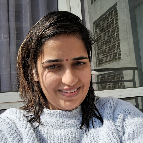 Anjalis - Computer programming tutor - New Delhi
