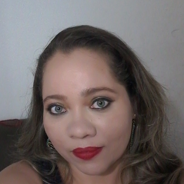Emanuelle - Prof de maquilhagem - Goiânia