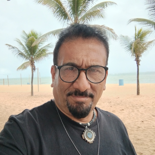 Hugo - Professor de espanhol - Vila Velha