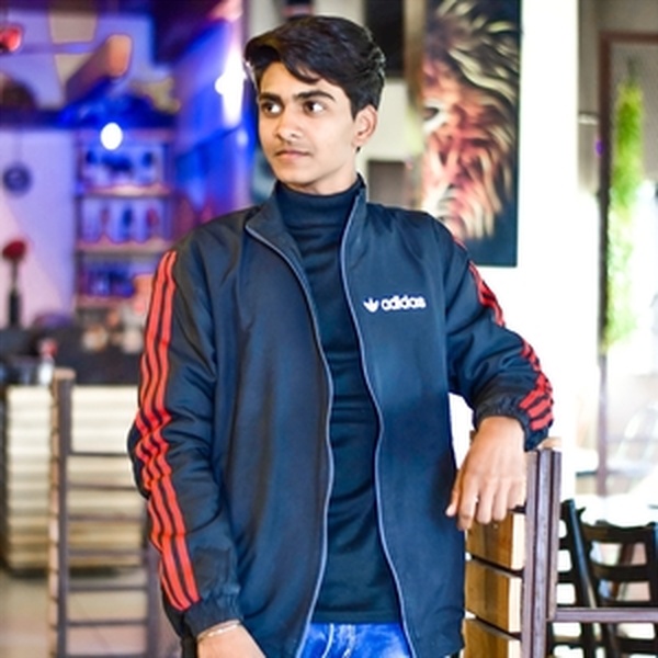 Karan - Maths tutor - 