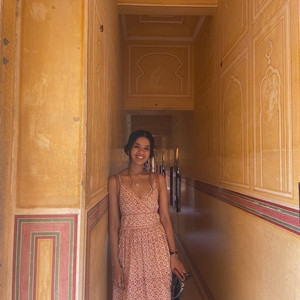 Srugvi Gupta - Biology teacher - Delhi