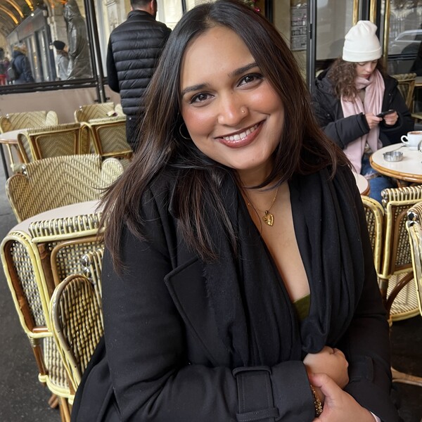 Ria - Physics tutor - Toronto