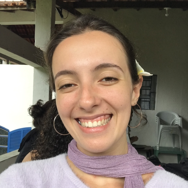 Lara - Professor de teatro - Rio de Janeiro