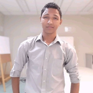 Erik - Prof de português para estrangeiros - 