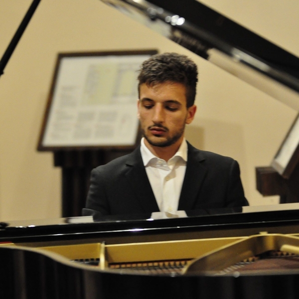 Vincenzo - Insegnante di pianoforte - Rieti