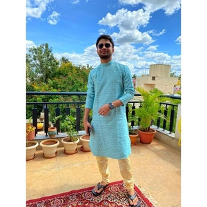Aamish - Biology teacher - Bengaluru