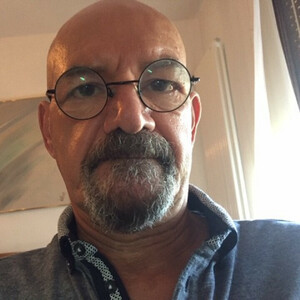 Anthony - School English Tutor - Dearing