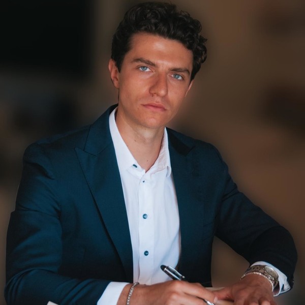 Stefano - Insegnante di aiuto tesi - Monza