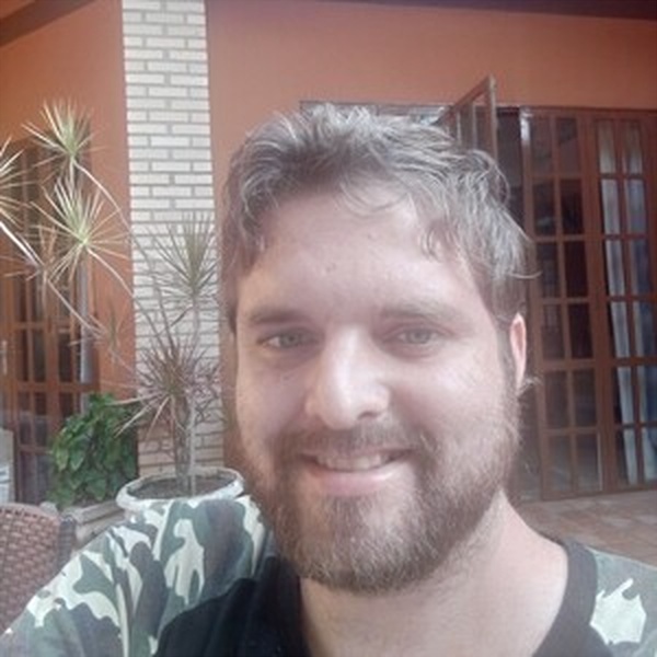 Vitor - Professor de Guitarra - 