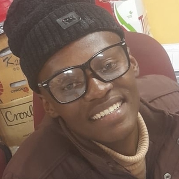 Nzolo - Physics tutor - Bloemfontein