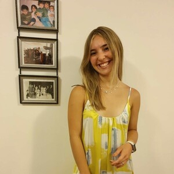 Natasha - Profe de inglés - 