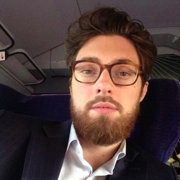 Pierre - Prof de Droit administratif - Paris