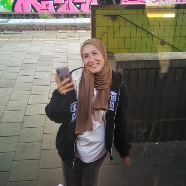 Zaineb - Leraar Scheikunde (chemie) - Antwerpen