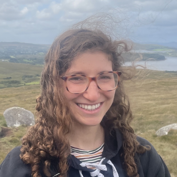 Tamar - Hebrew tutor - Remote