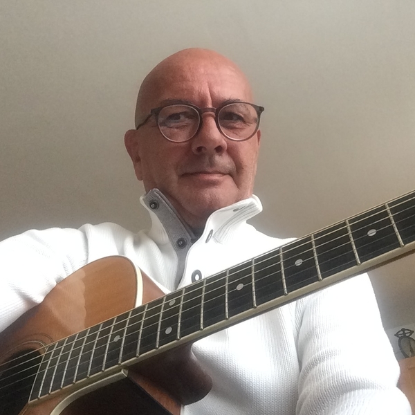 Stephane - Prof de guitare - Versailles