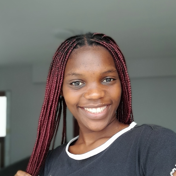 Emihle - English tutor - Port Elizabeth