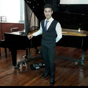 Nahuel - Profesor piano - 