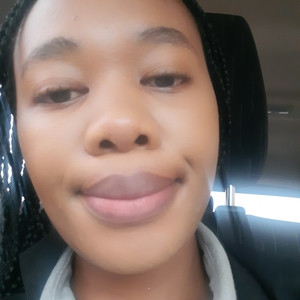 SIPHOKAZI - Creative writing tutor - Cape Town