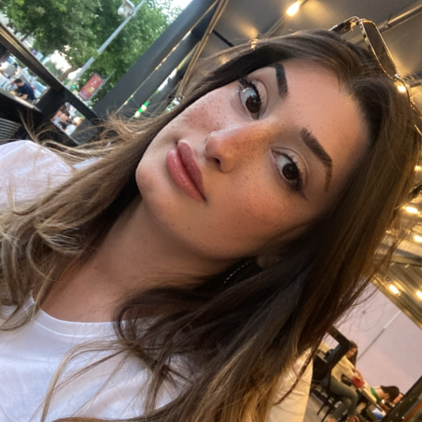 Meryem - Türkçe öğretmeni - Niğde
