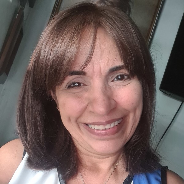 Yasmin - Profe de inglés - Granada