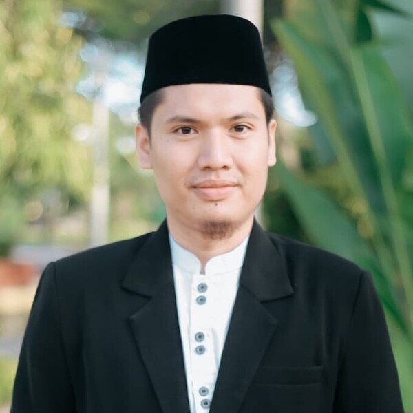 Rasyid - Guru bahasa jepang - Mataram