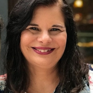 Claudia - Professor de filosofia - Caldas da Rainha
