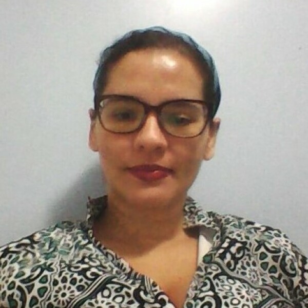 Thalita C - Professor de psicologia - 