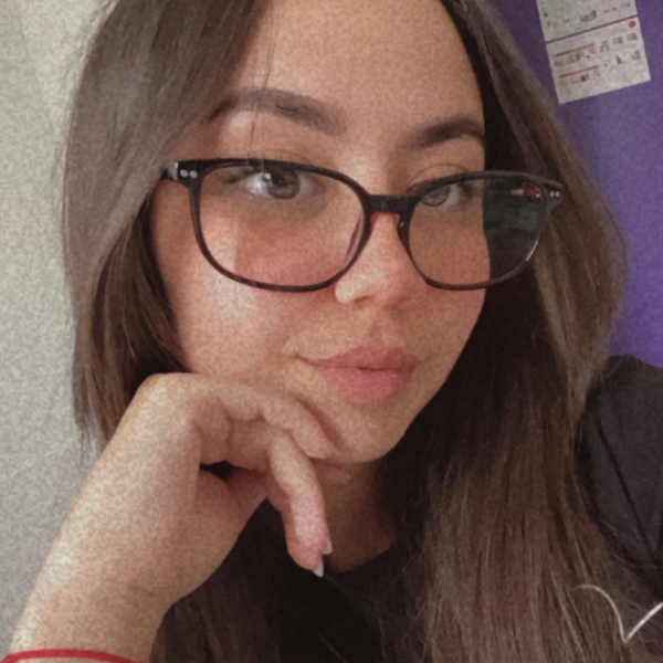 Yasmine - Prof de maths - Villeurbanne