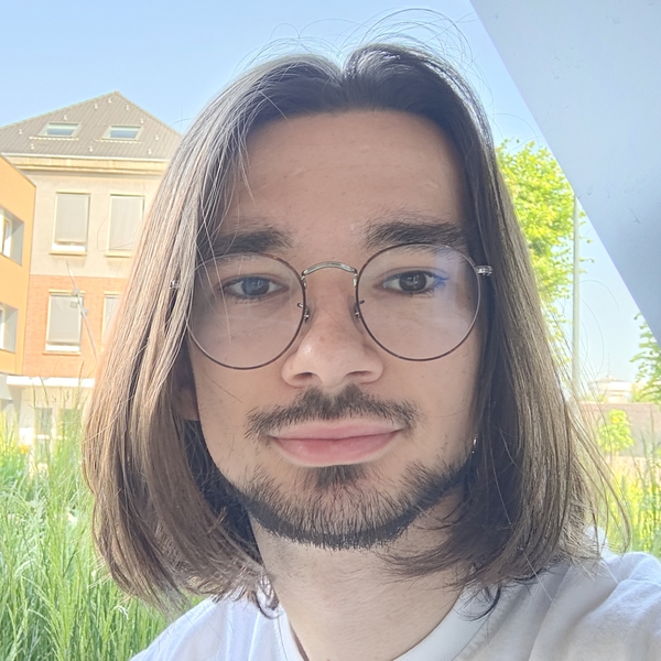 Théo - Prof de physique - Lille
