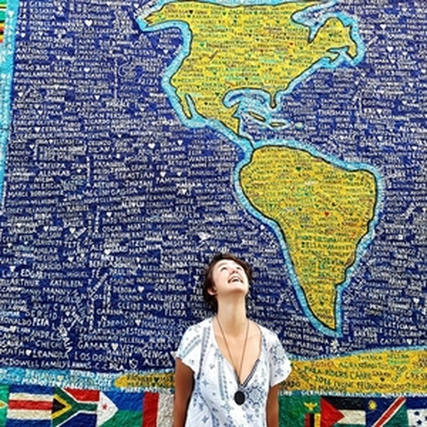 Júlia - Professor de Filosofia - São Paulo
