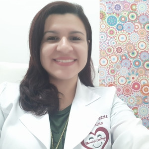 Carolina - Professor de nutrição - Centro