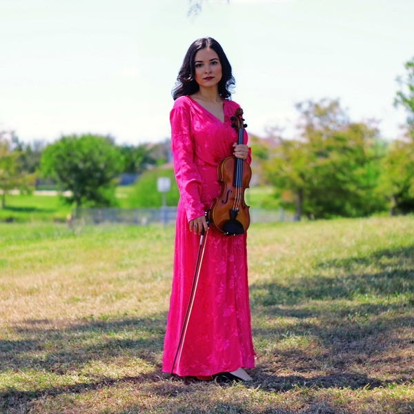 Adriana - Violin tutor - McAllen