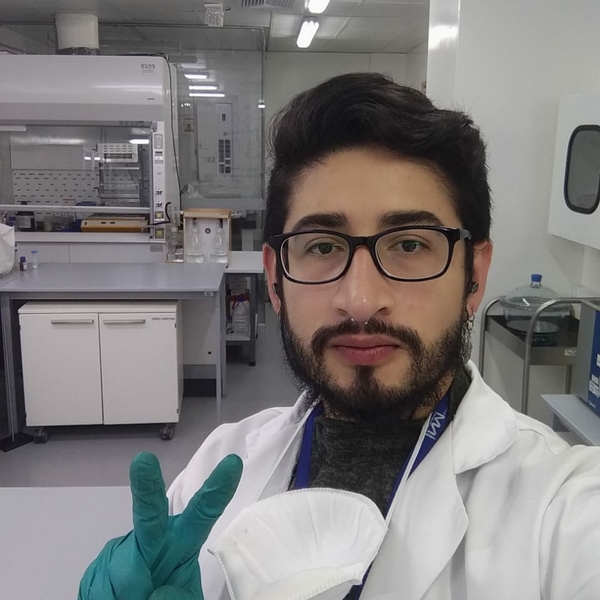 Adrian - profesor de matemáticas - Bogotá