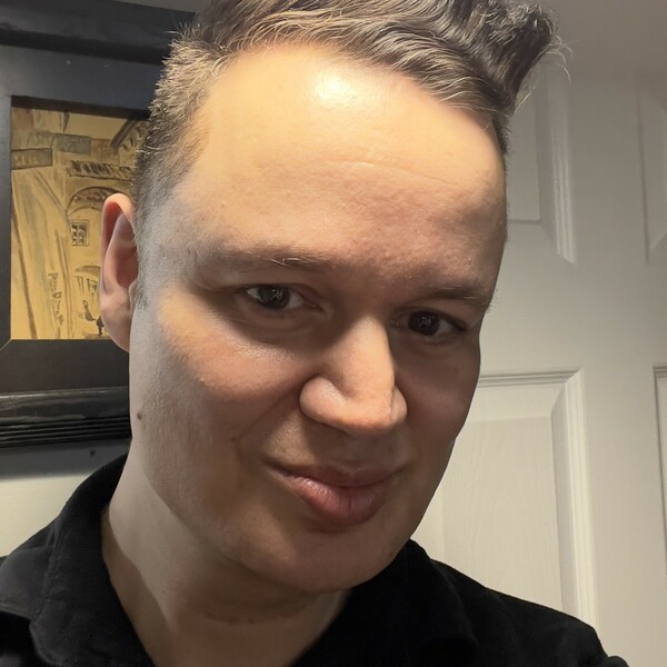 Cem - French literature tutor - Toronto