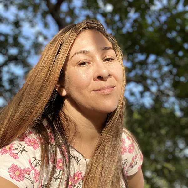 Claudia - Professor de português para estrangeiros - Residencial dos Pioneiros