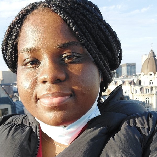 Christelle - Prof de compréhension orale - anglais - Ligné