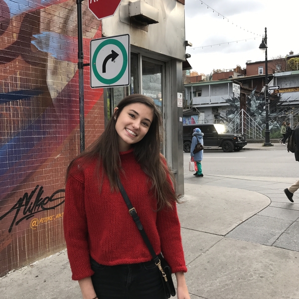 Samantha - Prof biology - Oak Bay