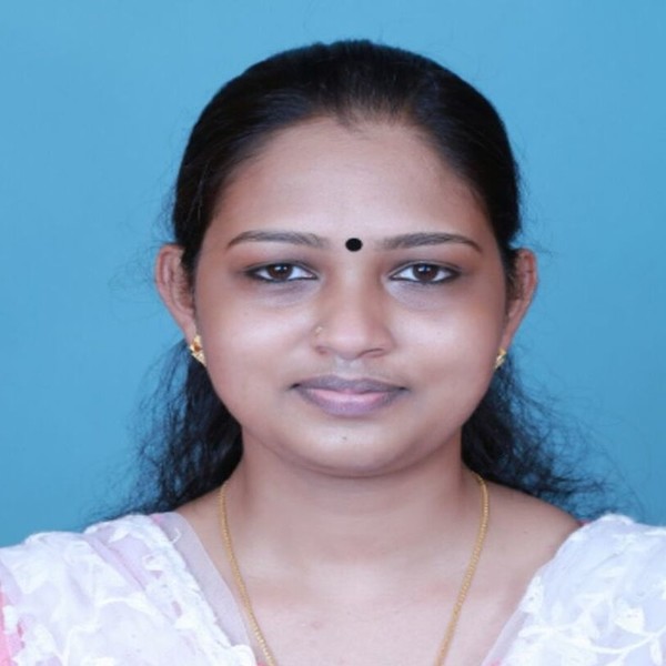 AKHILA GOPAL - Maths tutor - Kidangoor