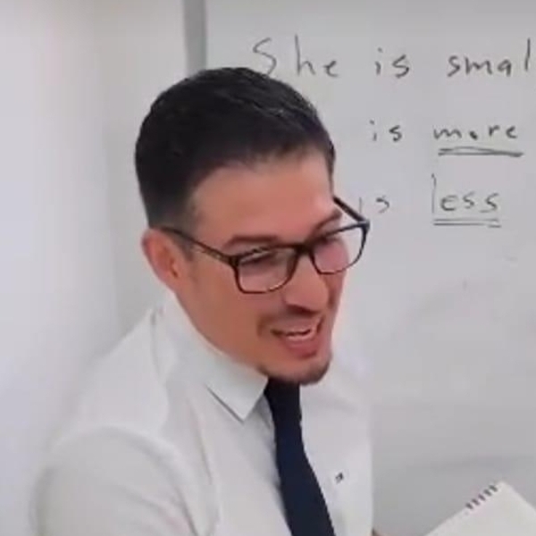 Alex - prof de Inglés - Tulancingo