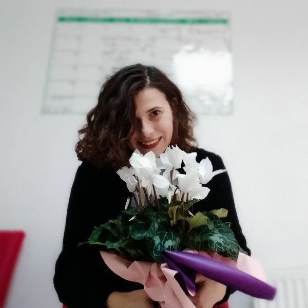 Elif - Matematik öğretmeni - 