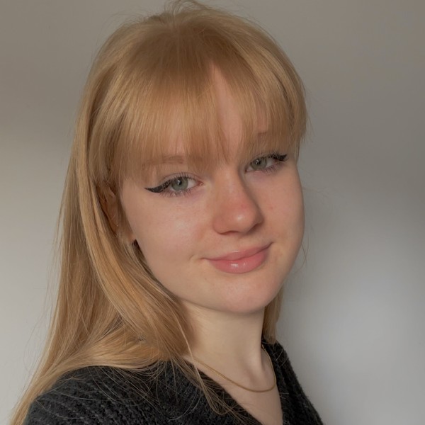 Alice-Marie - Prof de psychologie - Saint-Pavace