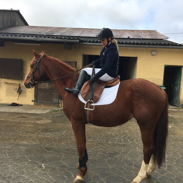 Lydie - Prof d'équitation - Vérin
